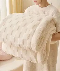 بطانية فاخرة من المخمل الناعم NokaLuxe – راحة وأناقة