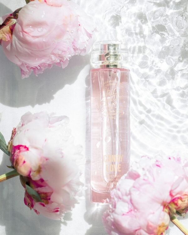 عطر "Velvet Bloom" من NokaLuxe